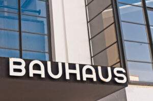 Scopri di più sull'articolo Essenzialità e funzionalità: perché la lezione del Bauhaus è sempre attuale